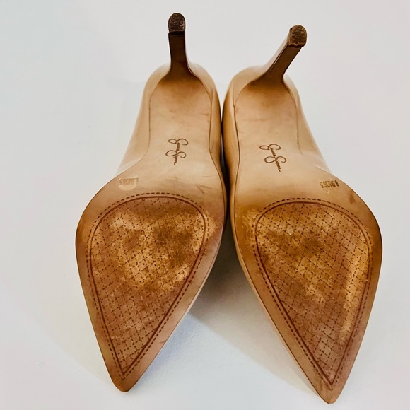 Jessica Simpson Women's Tan Pumps - Picture 7 of 7